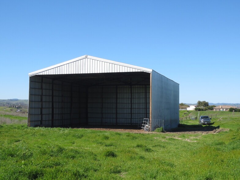 More Photos Of Camp 8 Road, Paso Robles Land For Sale