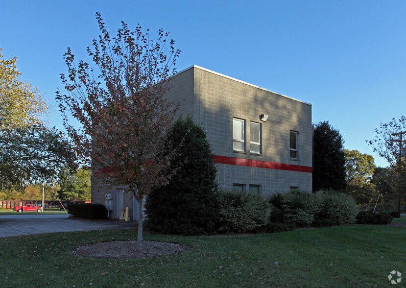 Primary Photo Of 11819 Reames Rd, Charlotte Office For Sale