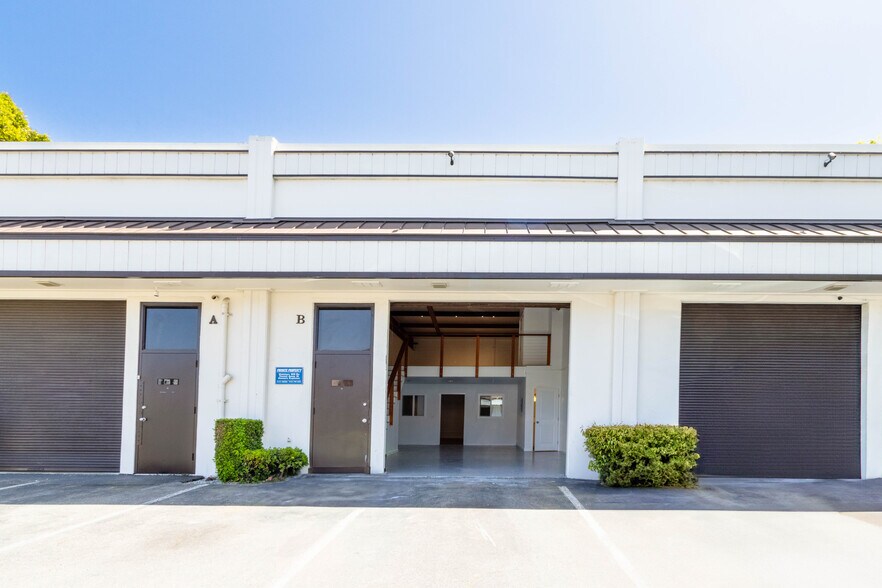 More Photos Of 1385-1395 Fairfax Ave, San Francisco Light Distribution For Lease