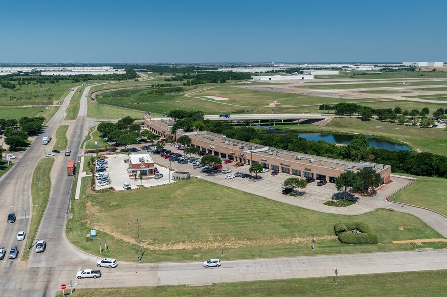 More Photos Of 2400 Westport Pky, Fort Worth Unknown For Lease