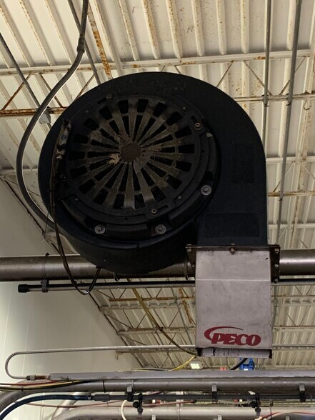 More Photos Of 5600 New Wilke Rd, Rolling Meadows Carwash For Sale