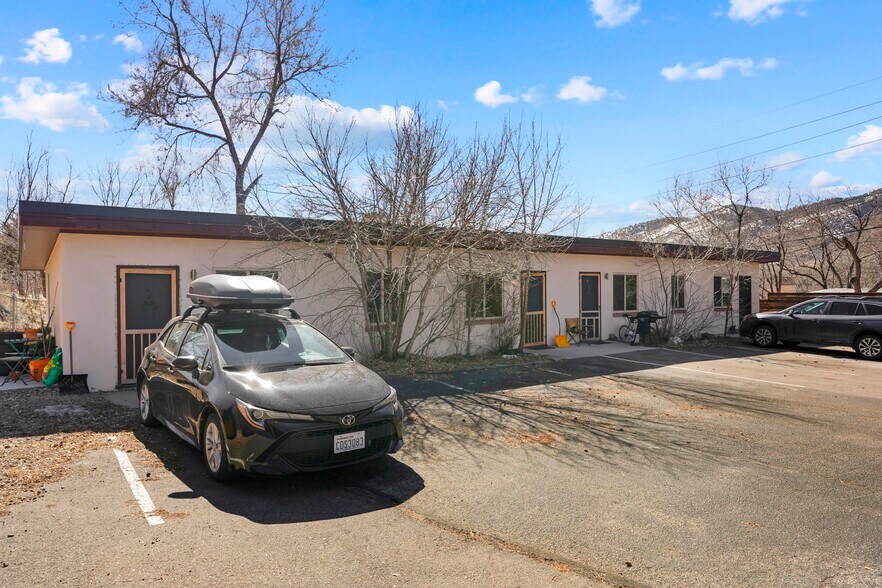 More Photos Of 403 23rd St, Golden Apartments For Sale