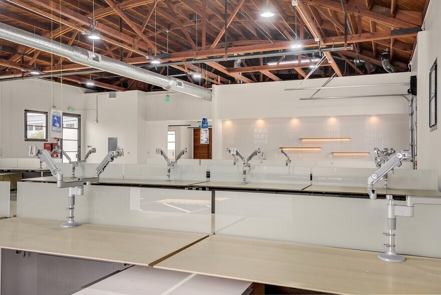 More Photos Of 730 Broadway, Redwood City Research And Development For Lease