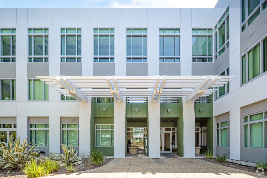 More Photos Of 65 Enterprise, Aliso Viejo Unknown For Lease