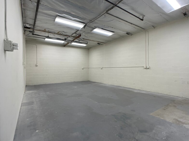 More Photos Of 11819 Goldring Rd, Arcadia Warehouse For Sale