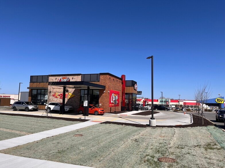 More Photos Of 701 E Coliseum Blvd, Fort Wayne Fast Food For Sale