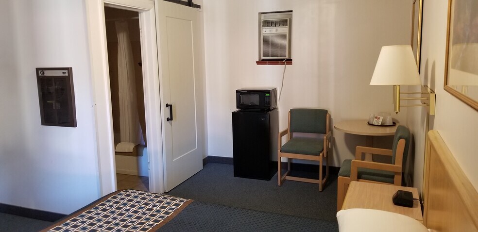 More Photos Of 3518 W Colorado Ave, Colorado Springs Hotel For Sale