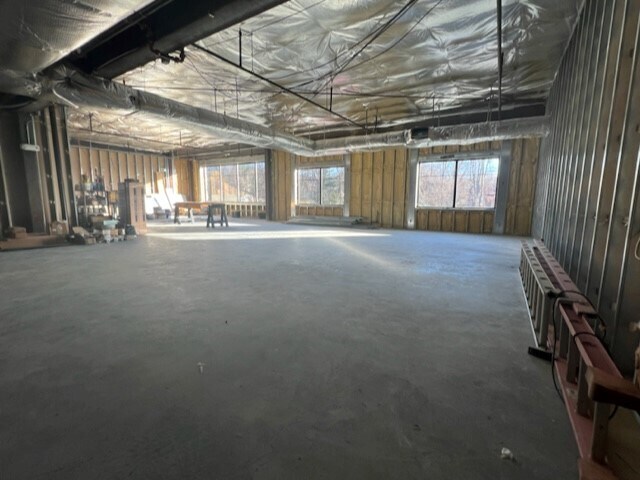 More Photos Of 675 Grooms Rd, Clifton Park Storefront Retail Office For Lease