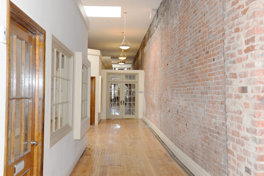 More Photos Of 523 Main St, Buffalo Storefront Retail Office For Sale