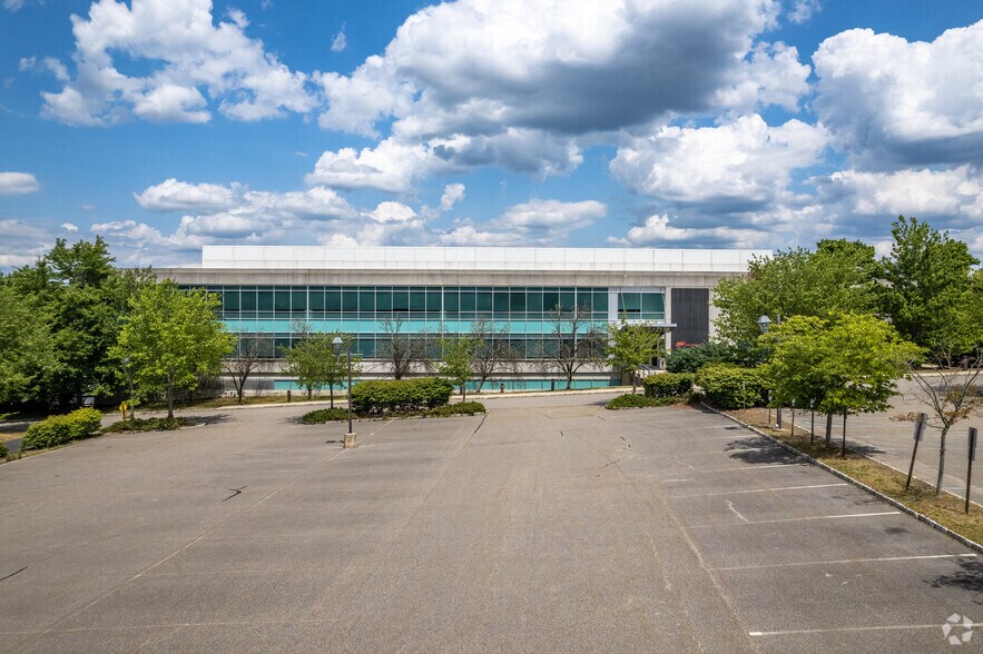 More Photos Of 1467 Rt 31 S, Annandale Office For Sale