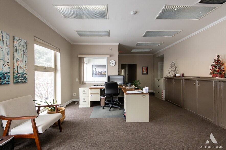More Photos Of 1021 Maryland Ave, Dolton Manufacturing For Sale