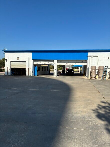 More Photos Of 5705 N Park Dr, Fort Worth Carwash For Sale