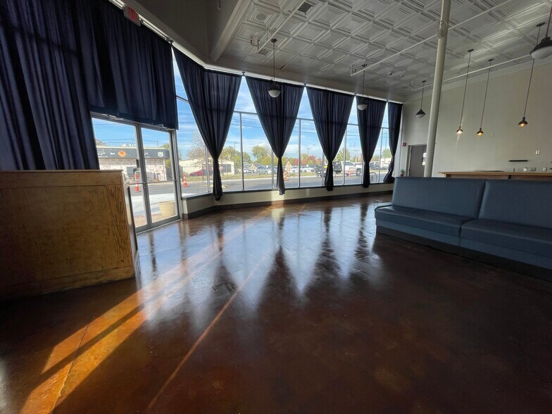 More Photos Of 2636 E 11th St, Tulsa Hotel For Lease