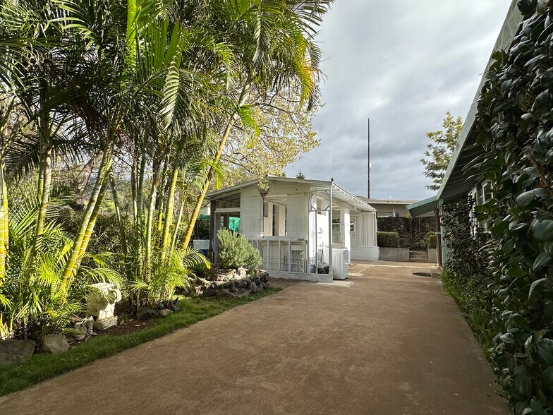 More Photos Of 3135 Lower Kula Rd, Kula Storefront Retail Office For Sale