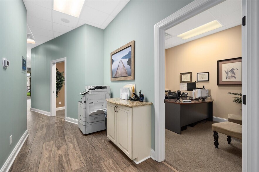 More Photos Of 11022 Nicholas Ln, Berlin Storefront Retail Office For Sale