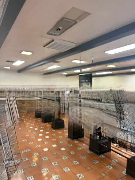 More Photos Of 4595 S Santa Fe Dr, Englewood Freestanding For Sale