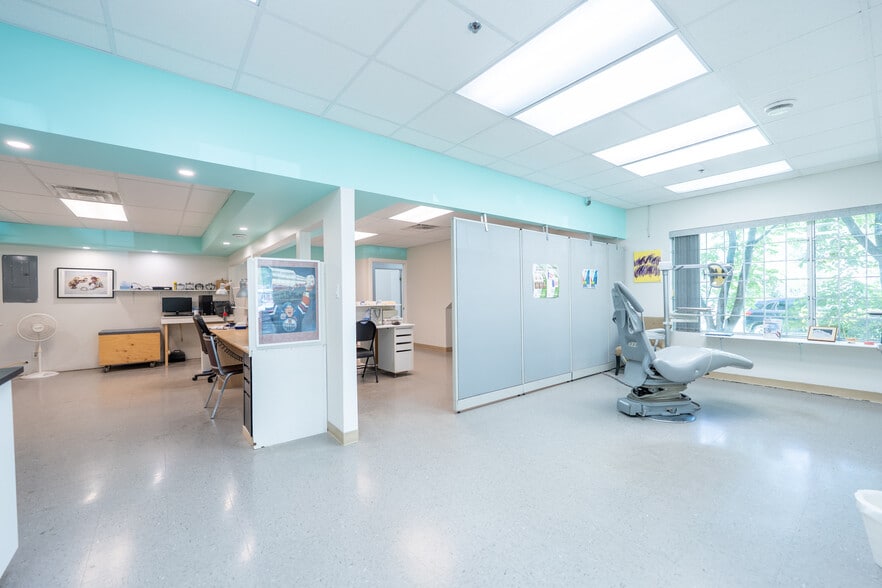 More Photos Of 3160 Parsons Rd NW, Edmonton Office Residential For Sale