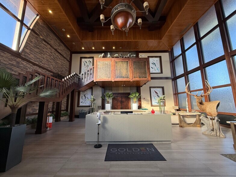 More Photos Of 6595 S Jones Blvd, Las Vegas Office For Sale