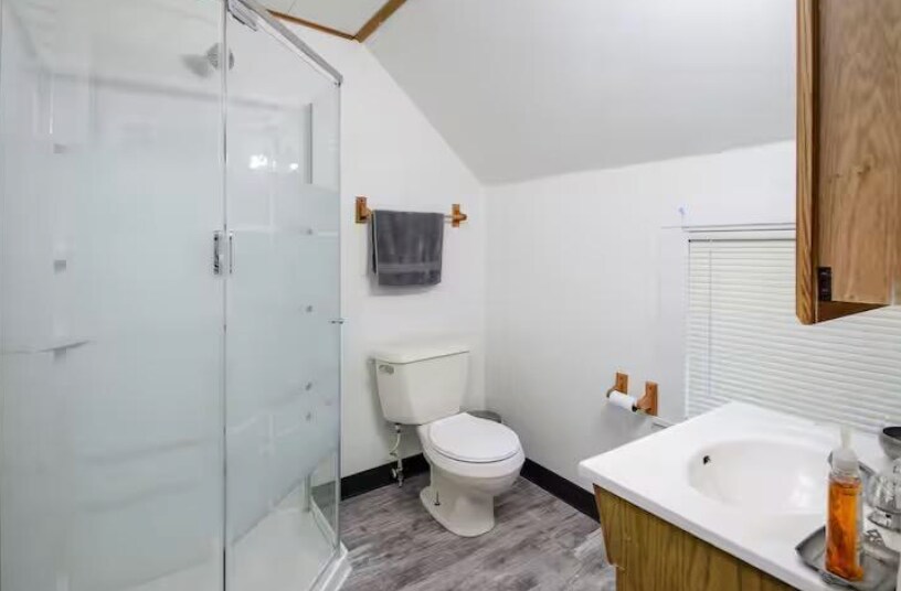 More Photos Of 304 7th St NW, Rochester Apartments For Sale