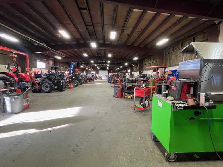 More Photos Of 1521 Sumas Way, Abbotsford Distribution For Lease