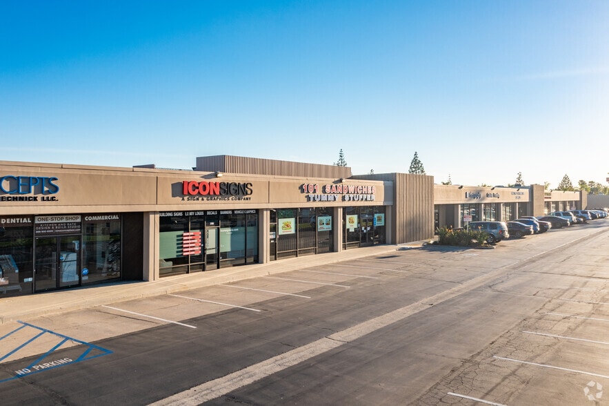 More Photos Of 3170-3198 E La Palma Ave, Anaheim Showroom For Lease