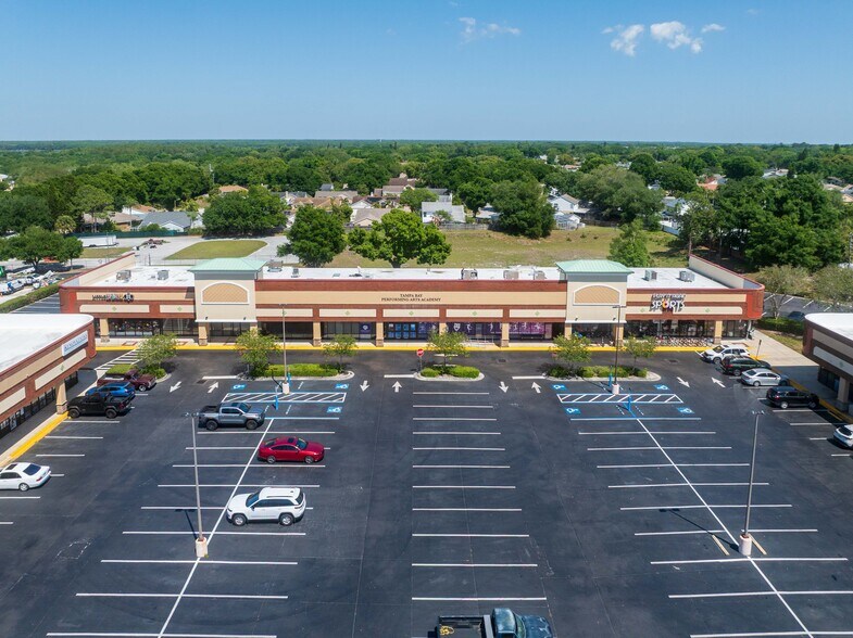 More Photos Of 35209 US Highway 19 N, Palm Harbor Unknown For Lease