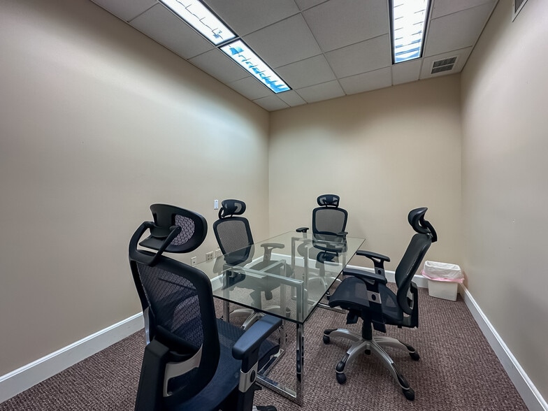 More Photos Of 1102 S Florida Ave, Lakeland Office For Lease