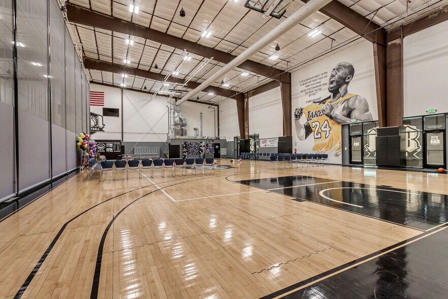 More Photos Of 5639 Mirabella Dr, Herriman Showroom For Sale