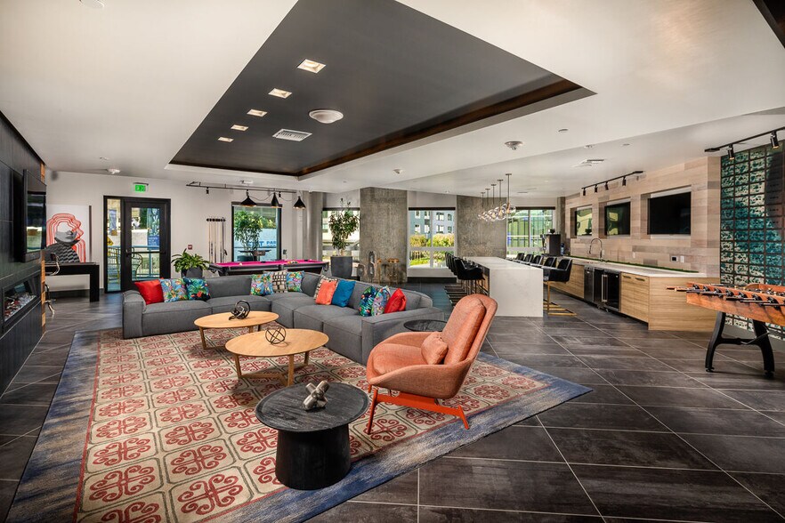 More Photos Of 1331 N Cahuenga Blvd, Los Angeles Apartments For Lease