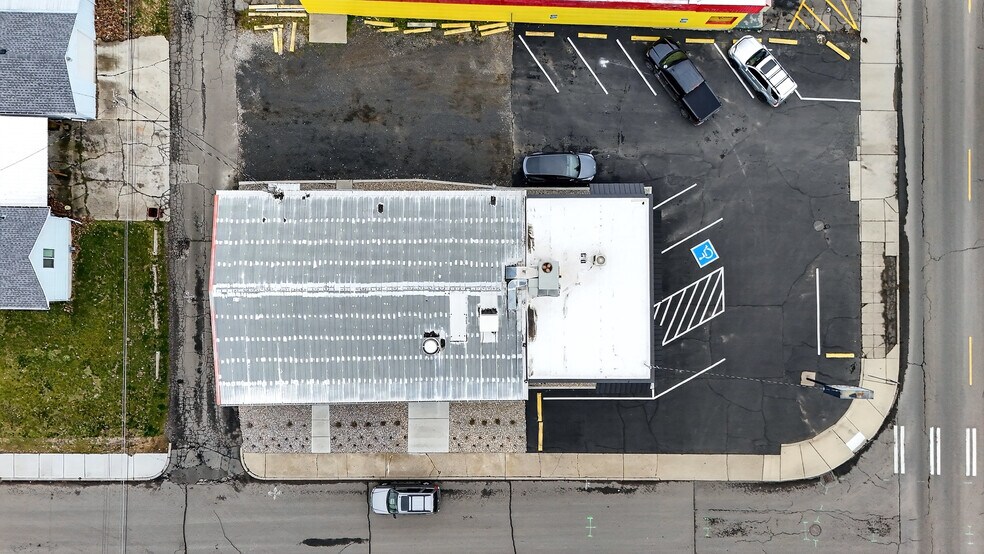 More Photos Of 5503 N Wall St, Spokane Freestanding For Lease