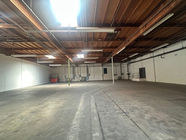 More Photos Of 17300 Railroad St, City of Industry Warehouse For Lease