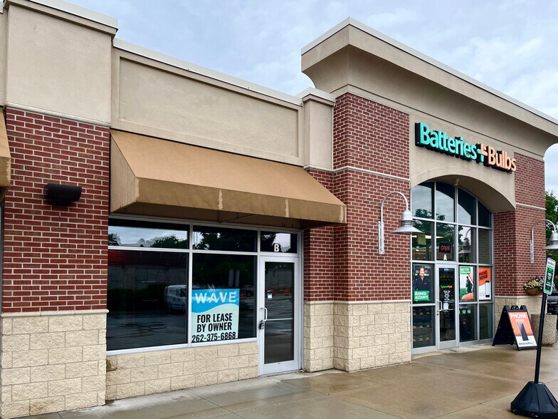 More Photos Of 6150 N Port Washington Rd, Glendale Unknown For Lease