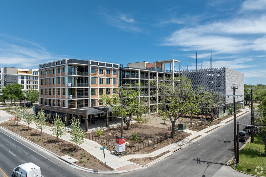 More Photos Of 7001 Burnet Rd, Austin Coworking Space