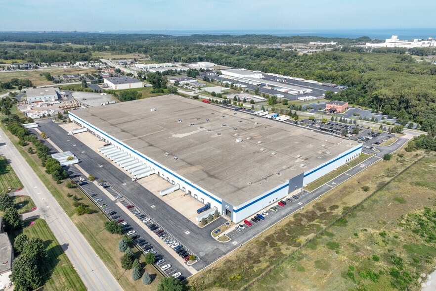 More Photos Of 6515 Ameriplex Dr, Portage Warehouse For Lease