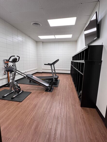 More Photos Of 501 Howell Rd, Greenville Office For Lease