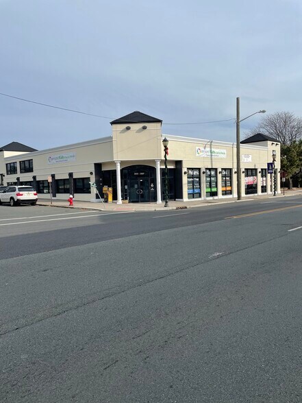 Primary Photo Of 2033 Morris Ave, Union Healthcare For Lease