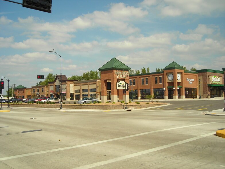 More Photos Of 40 Copeland Ave, La Crosse Unknown For Lease