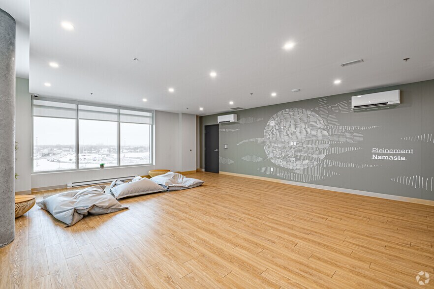 More Photos Of 300 Pl Charles-Le Moyne, Longueuil Apartments For Lease