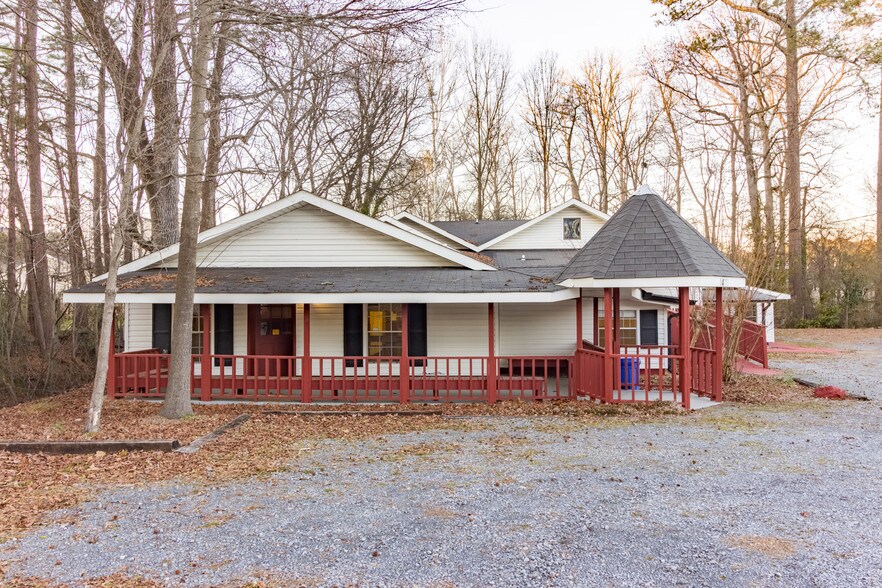 More Photos Of 1422 Mineral Springs Rd, Dalton Office For Sale