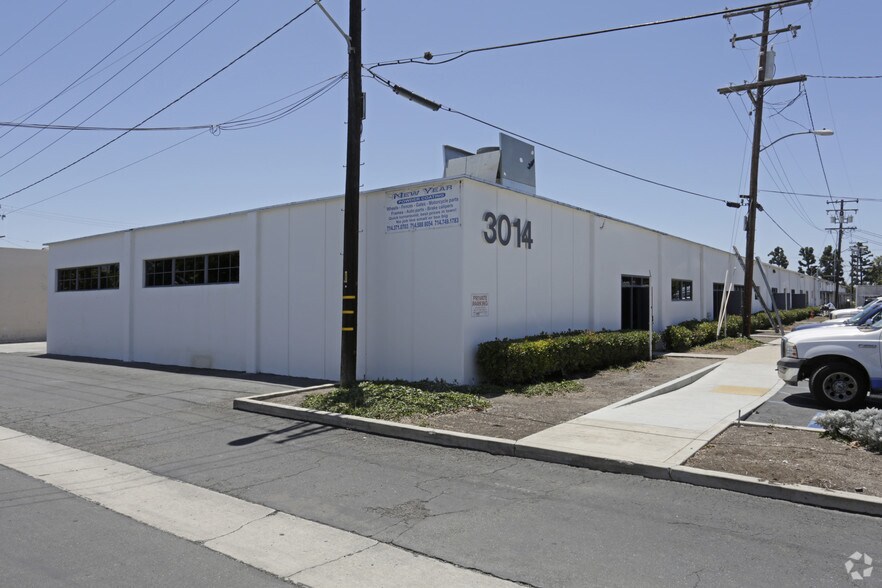 Primary Photo Of 3014 S Halladay St, Santa Ana Warehouse For Lease