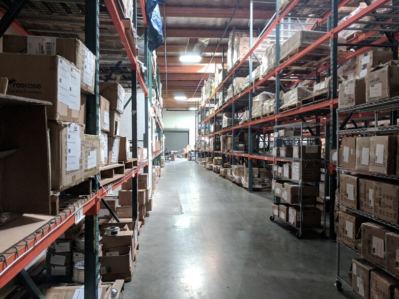 More Photos Of 489 Yorbita Rd, City of Industry Warehouse For Sale