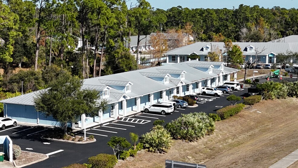 Primary Photo Of 946 Tamiami Trl, Port Charlotte Medical For Lease