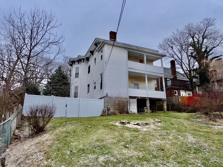 More Photos Of 415 4th St SE, Massillon Multifamily For Sale