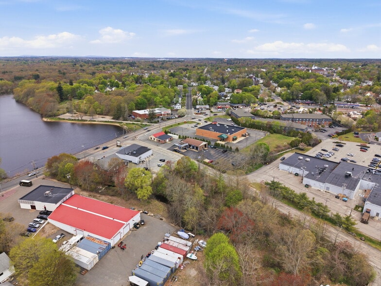 More Photos Of 50 John A Dunn Memorial Dr, Rockland Service Station For Sale