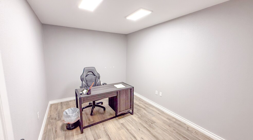 More Photos Of 509 Madrid Rd, Odessa Industrial For Sale