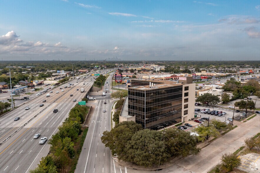 More Photos Of 12605 East Fwy, Houston Office For Lease