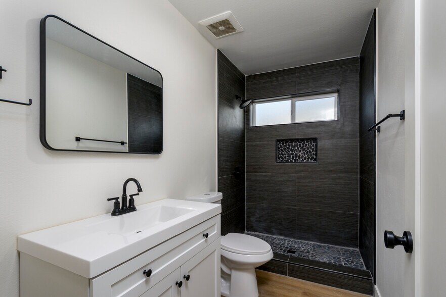 More Photos Of 5822 Gage Ave, Bell Gardens Apartments For Sale