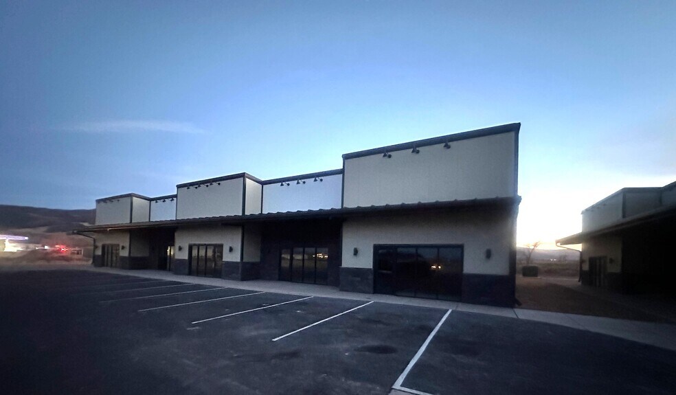 Primary Photo Of 375 4600 North, Enoch General Retail For Lease