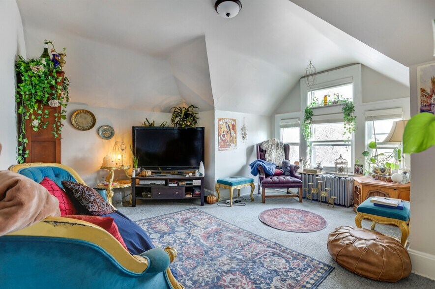 More Photos Of 1145 N Clarkson St, Denver Multifamily For Sale
