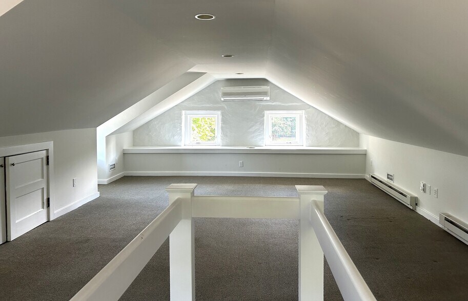 More Photos Of 98 Darby Rd, Paoli Office Residential For Lease